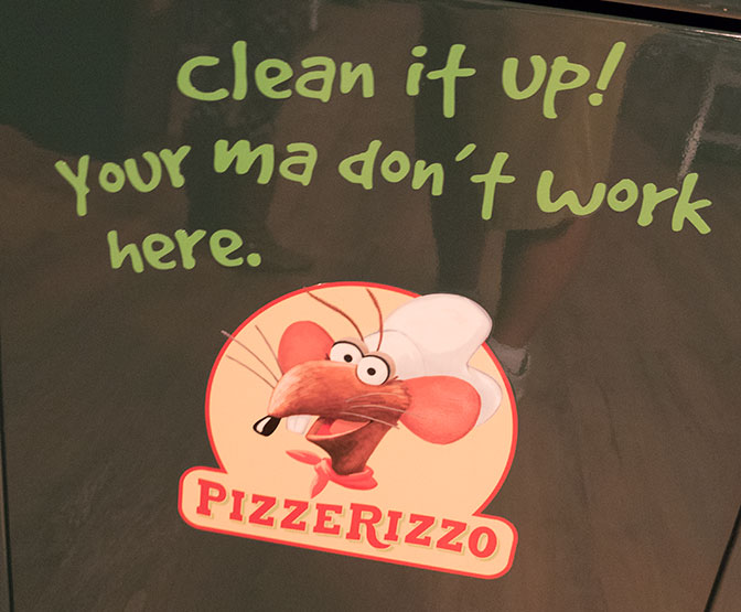 PizzeRizzo Restaurant in Hollywood Studios at Walt Disney World