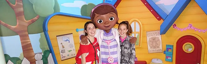 Doc McStuffins Hollywood Studios meet and greet KennythePirate