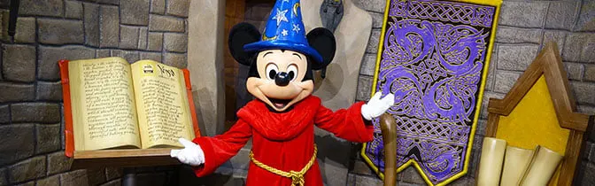 Mickey Mouse Hollywood Studios meet and greet KennythePirate