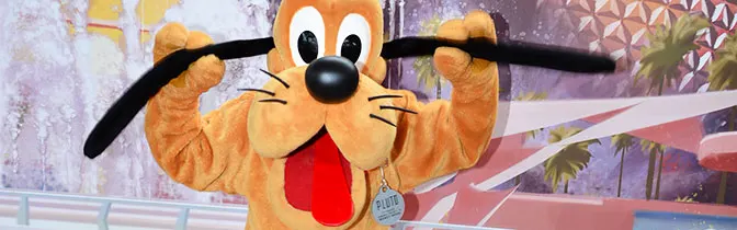Pluto Epcot meet and greet KennythePirate