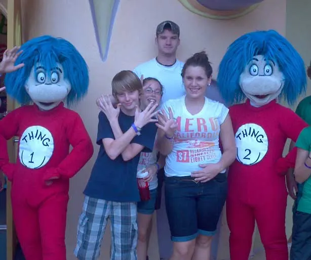 Thing 1 and Thing 2 at Universal Islands of Adventure 2012