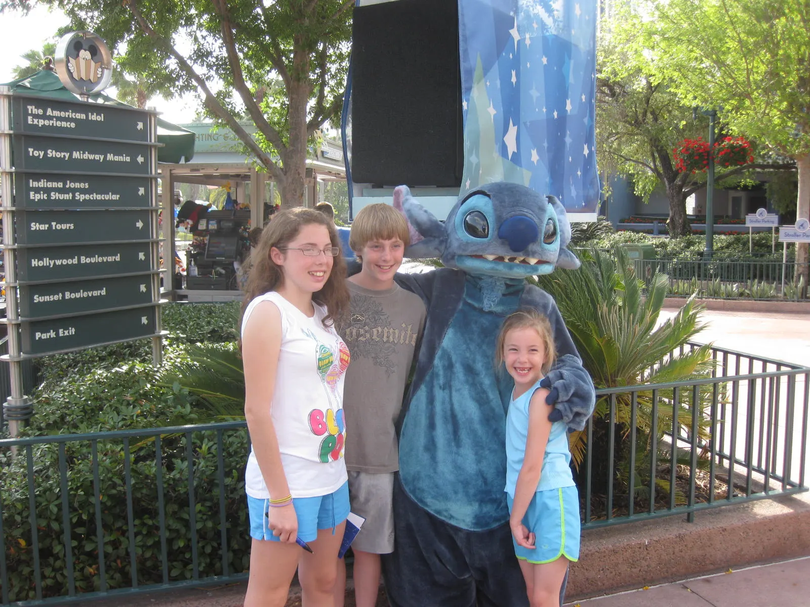 Stitch at Hollywood Studios 2011