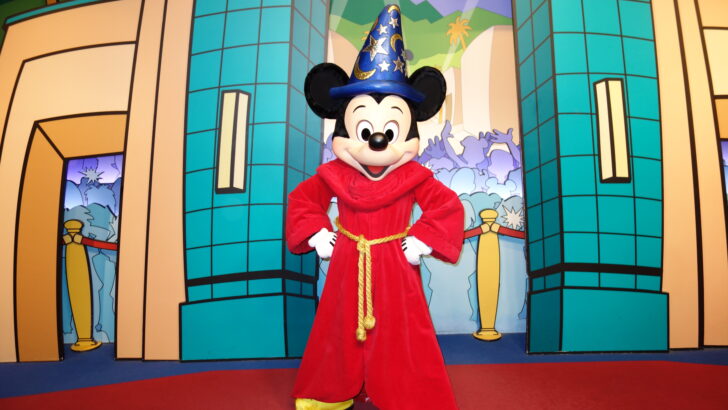 Walt Disney World, Hollywood Studios, Character Locations, Mickey Mouse,Sorcerer Mickey