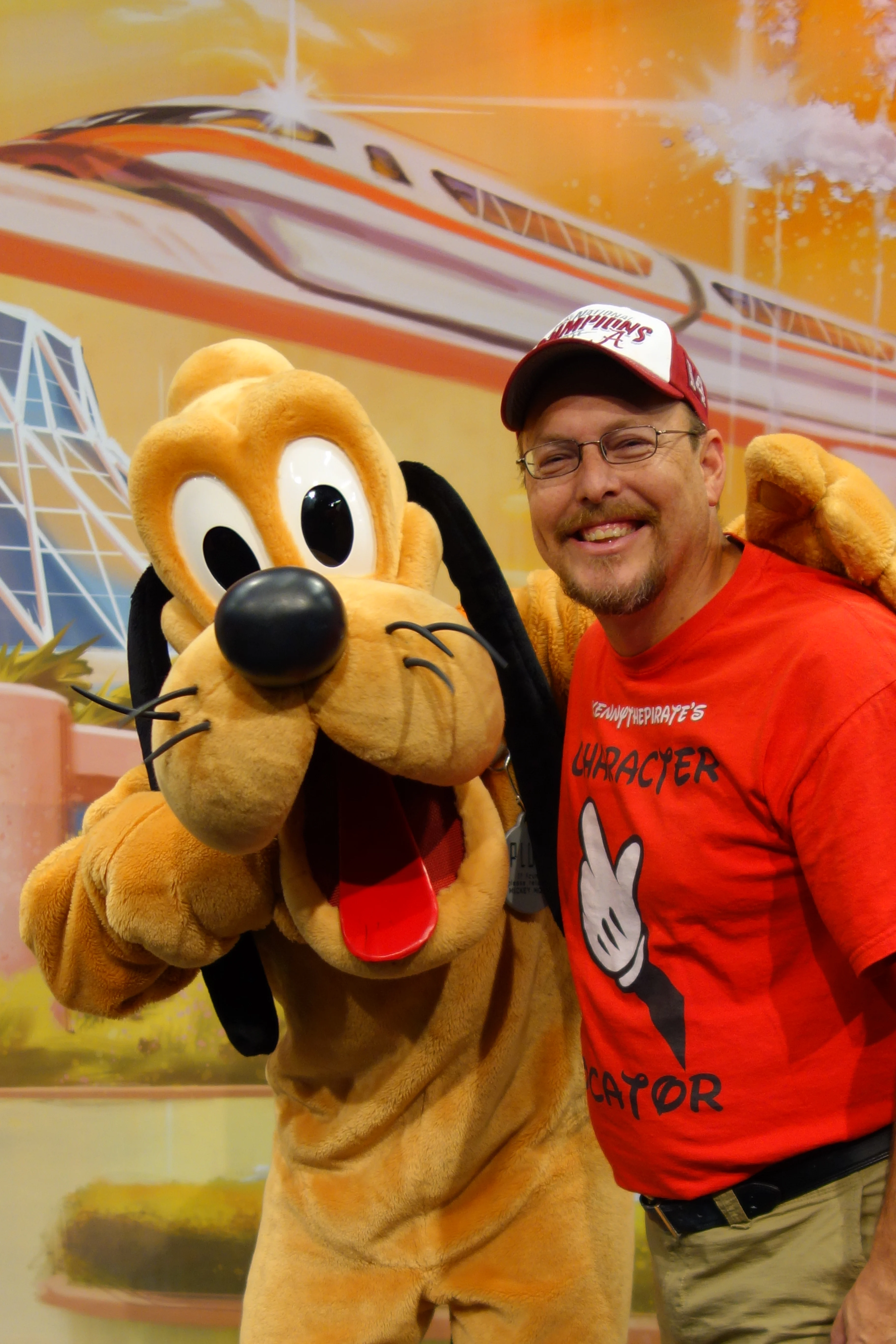 Pluto at Epcot Character Spot 2012