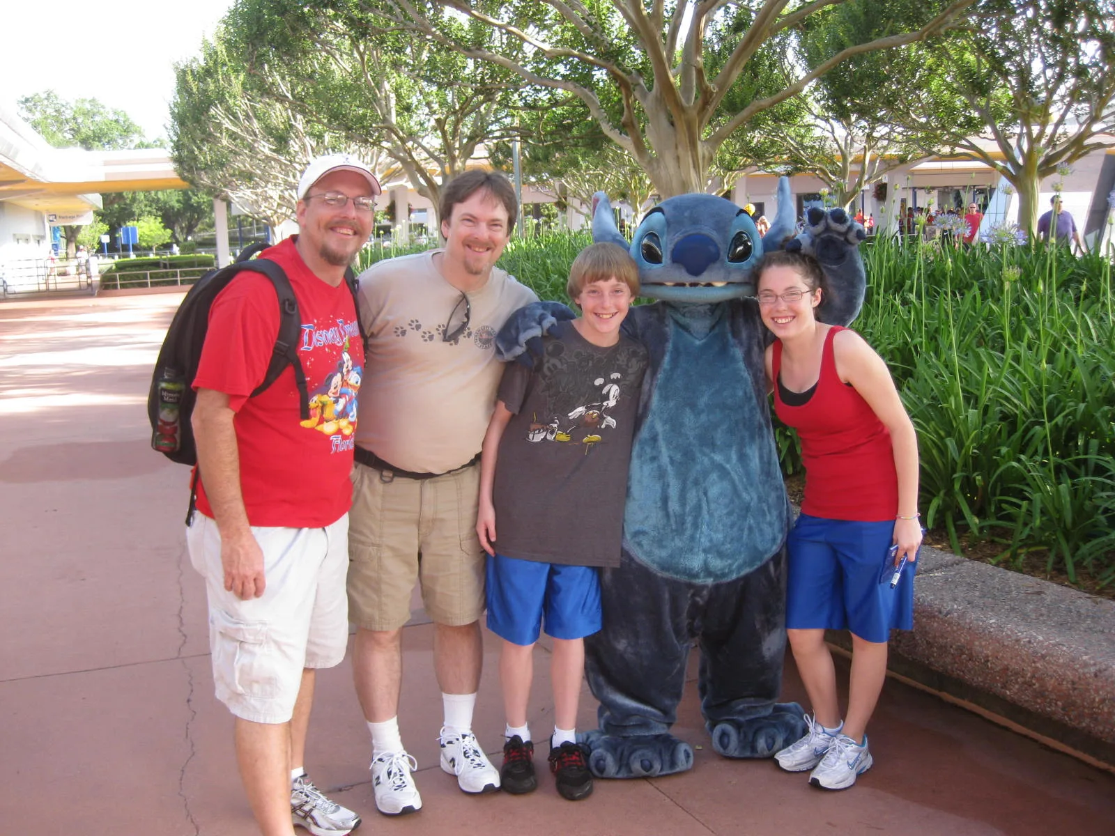 Stitch in Epcot 2011