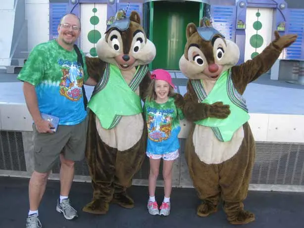 8-Chip-n-Dale (1)