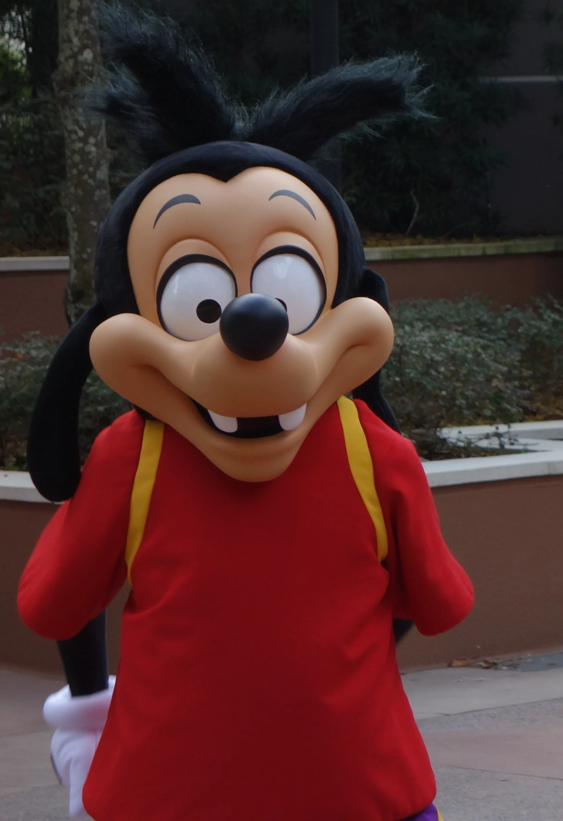 Max Goof Epcot's World Showplace 2013