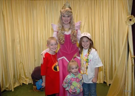 Aurora (Sleeping Beauty)  at Toontown in Magic Kingdom 2005