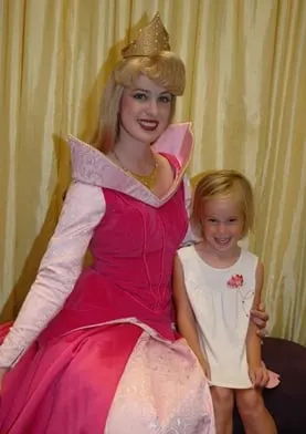 Aurora (Sleeping Beauty)  at Toontown in Magic Kingdom 2008