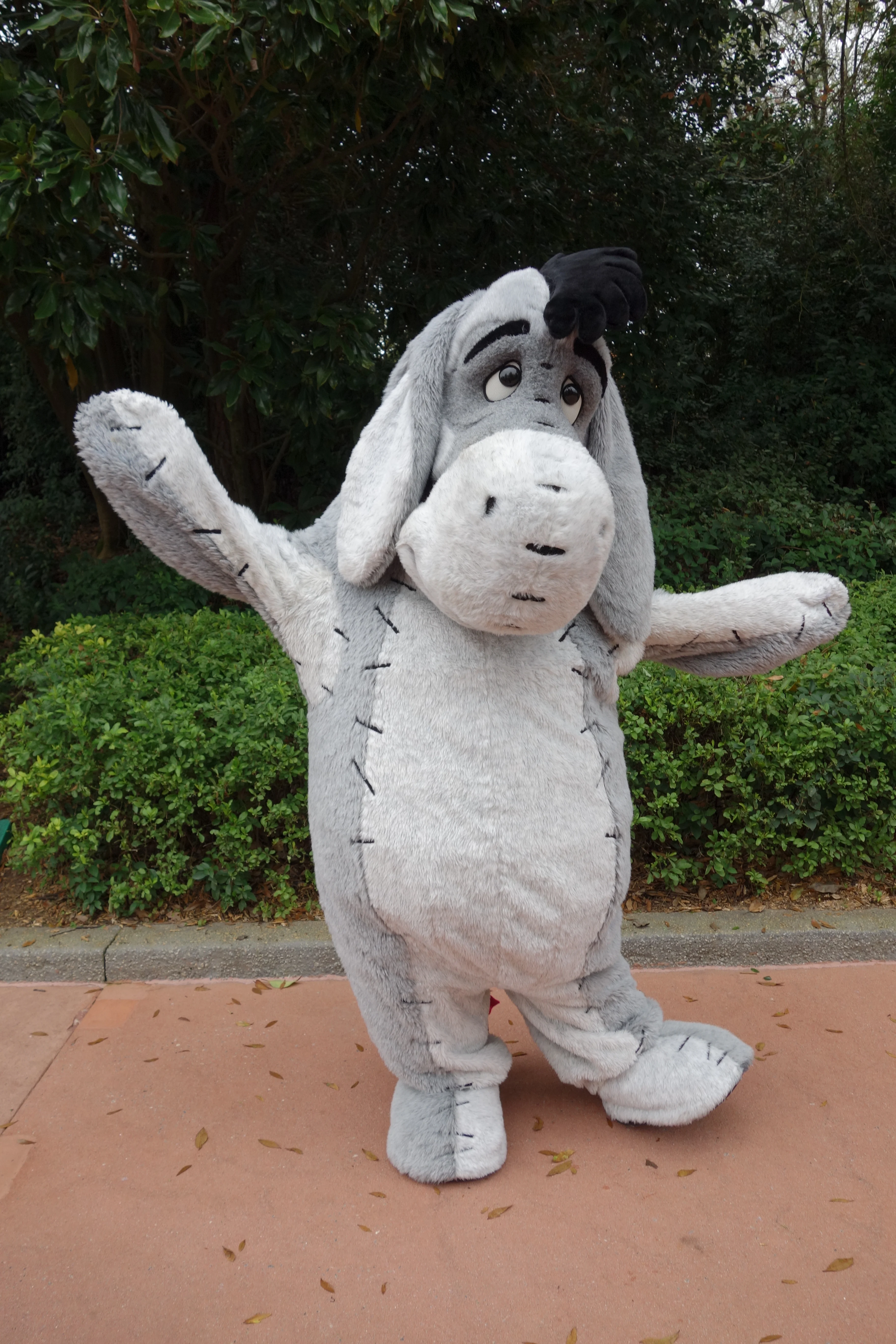 Eeyore Epcot American Adventure Gate 2013