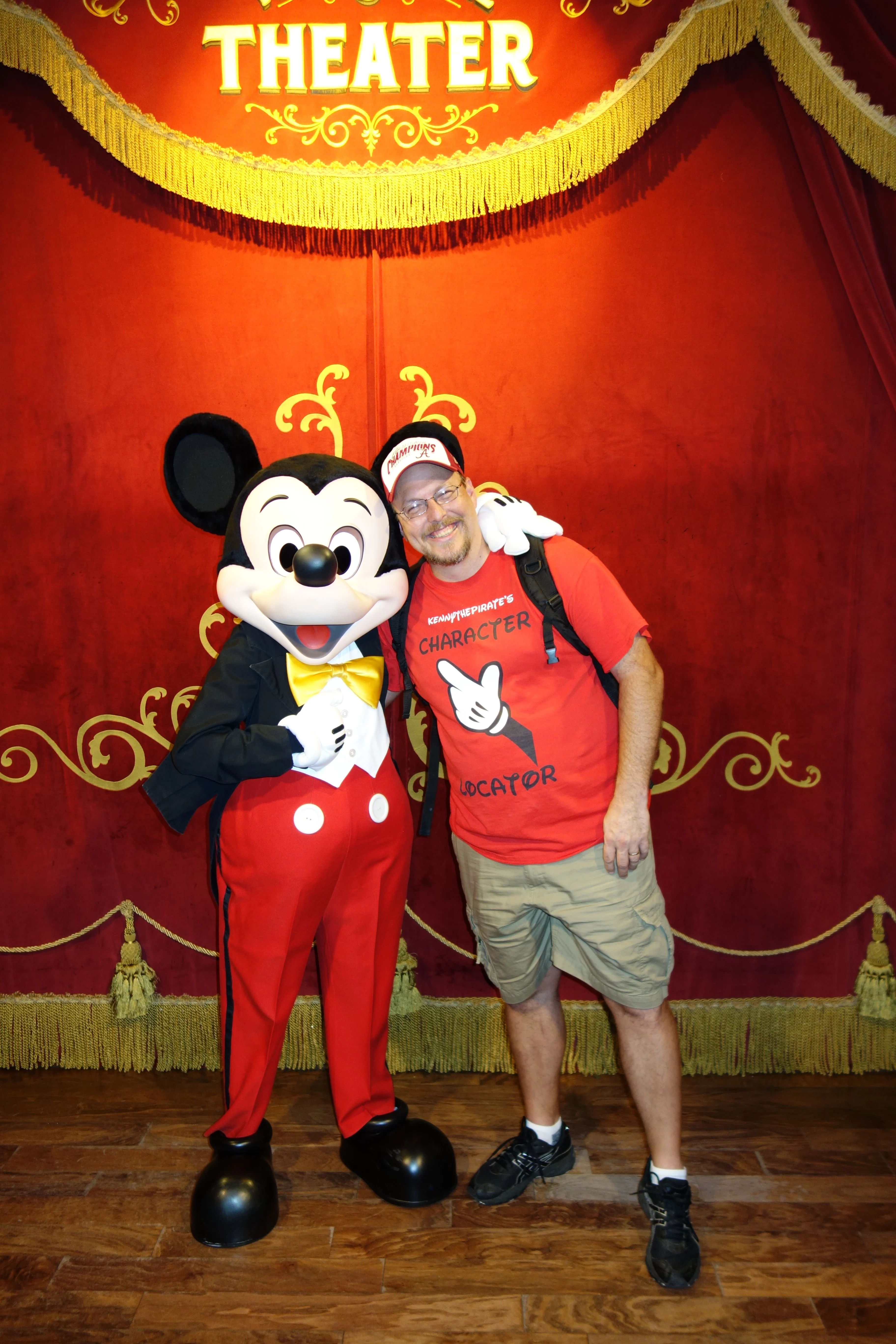 Mickey at Town Square Theater in Magic Kingdom 2013
