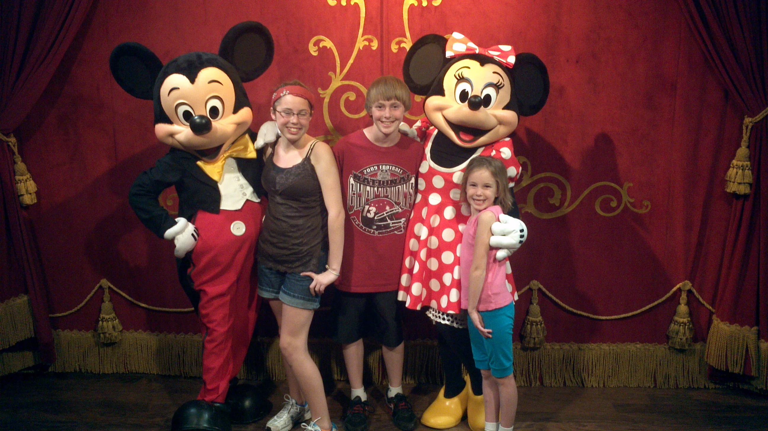 Mickey and Minnie at Town Square Theater in Magic Kingdom 2011