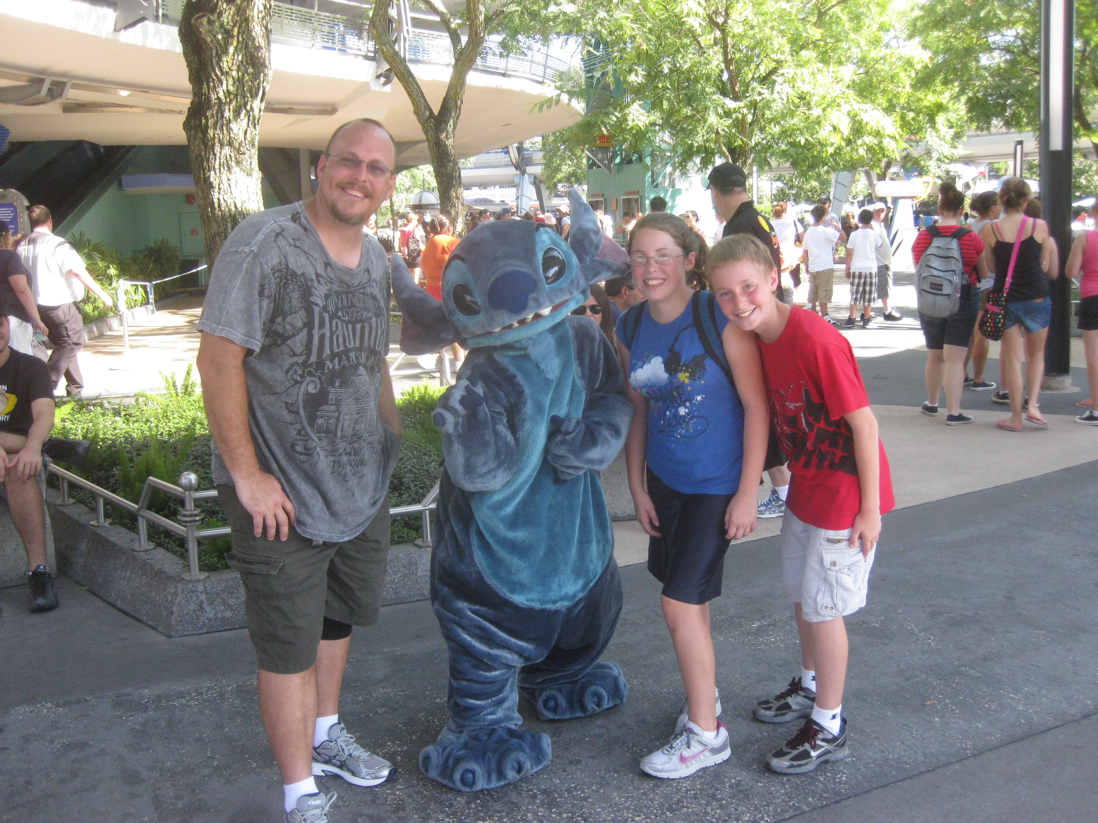 Stitch in Tomorrowland Magic Kingdom 2010