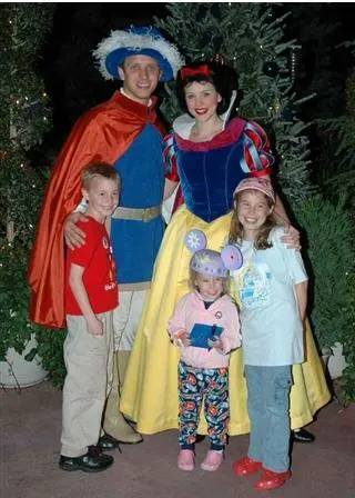 We met Snow Prince at Mickey's Very Merry Christmas Party 2006