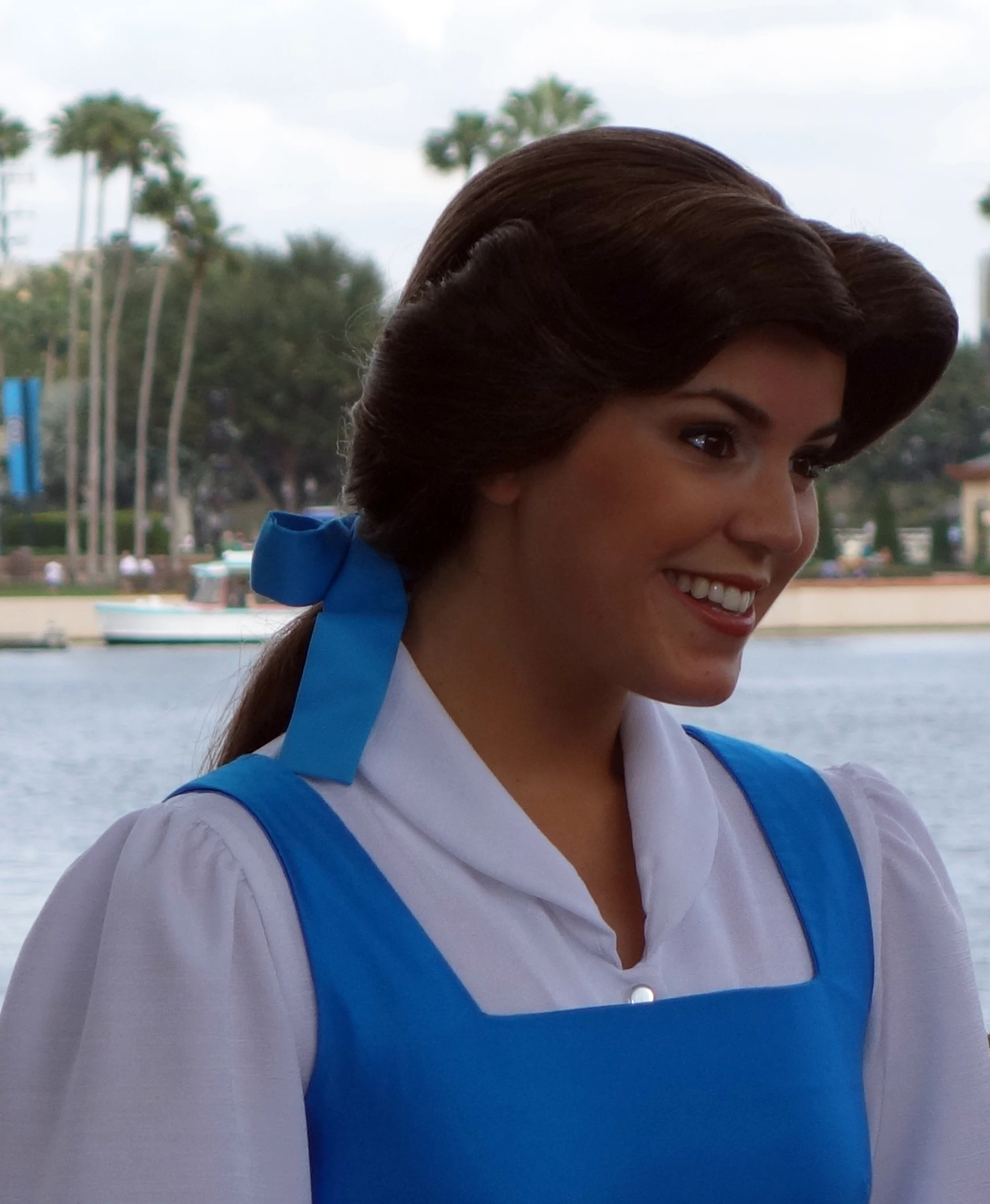 Belle Epcot 2013 (2) Profile