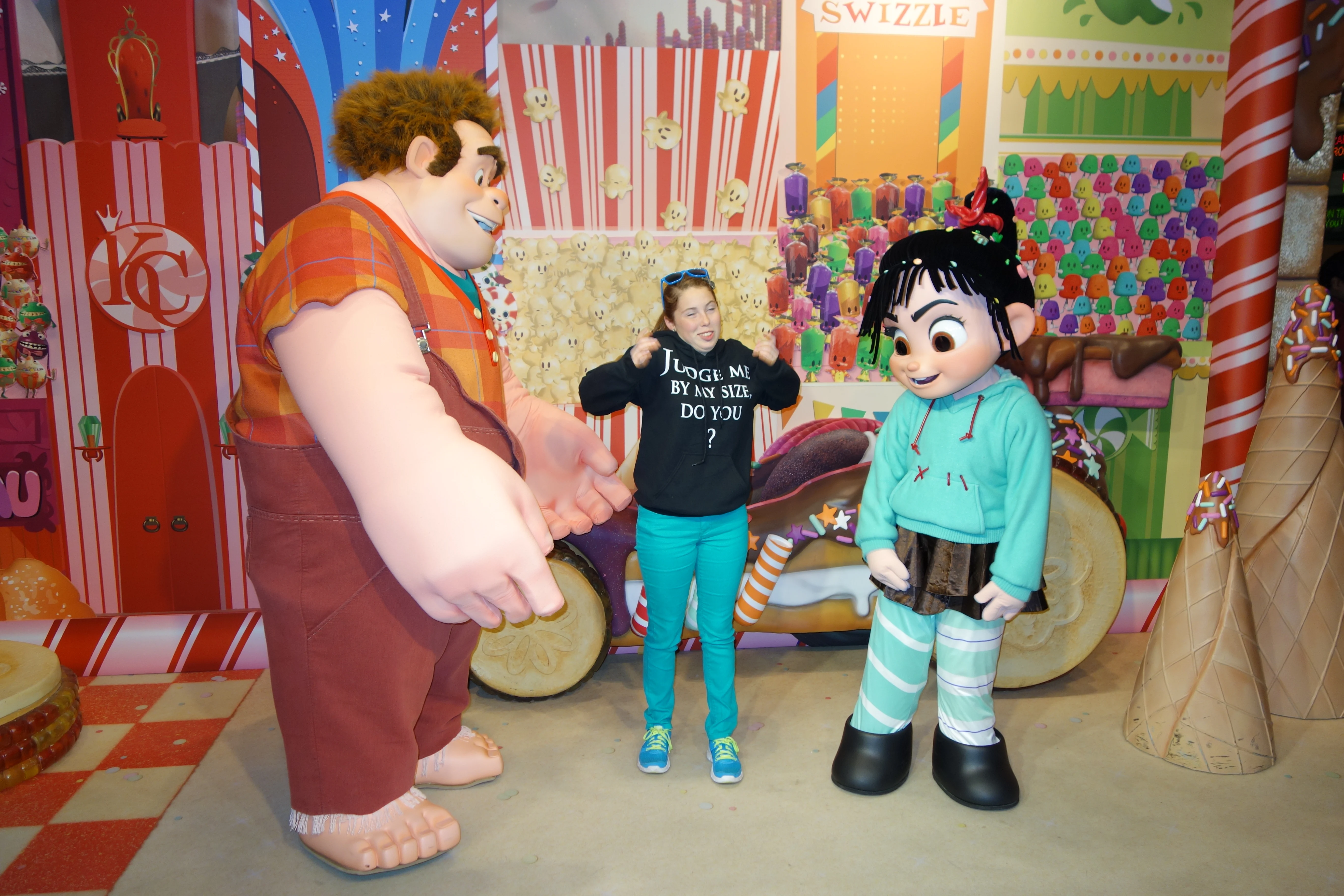 Ralph and Vanellope DSC08117