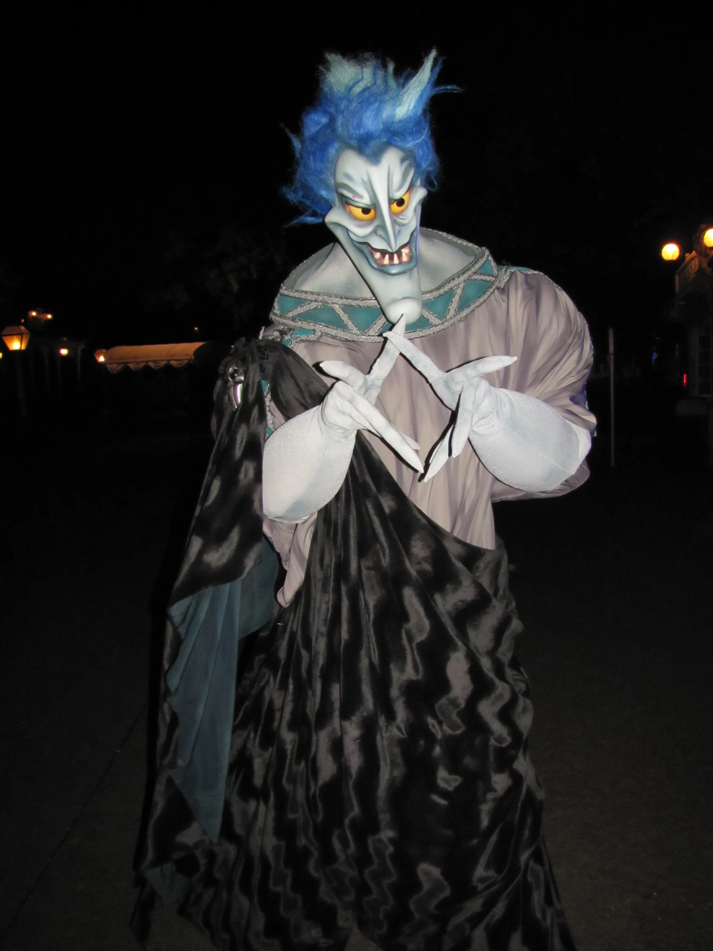 Hades meeting at Disneyland Paris Halloween Soiree