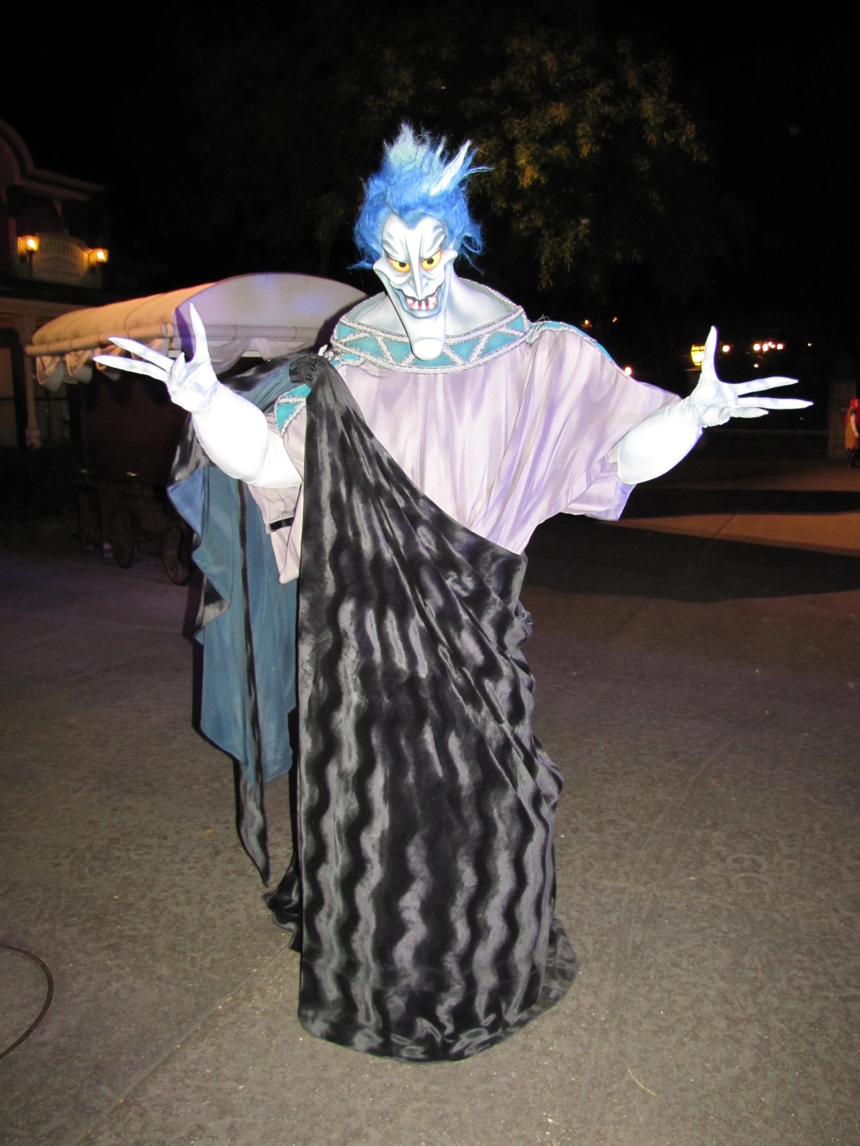 Hades meeting at Disneyland Paris Halloween Soiree
