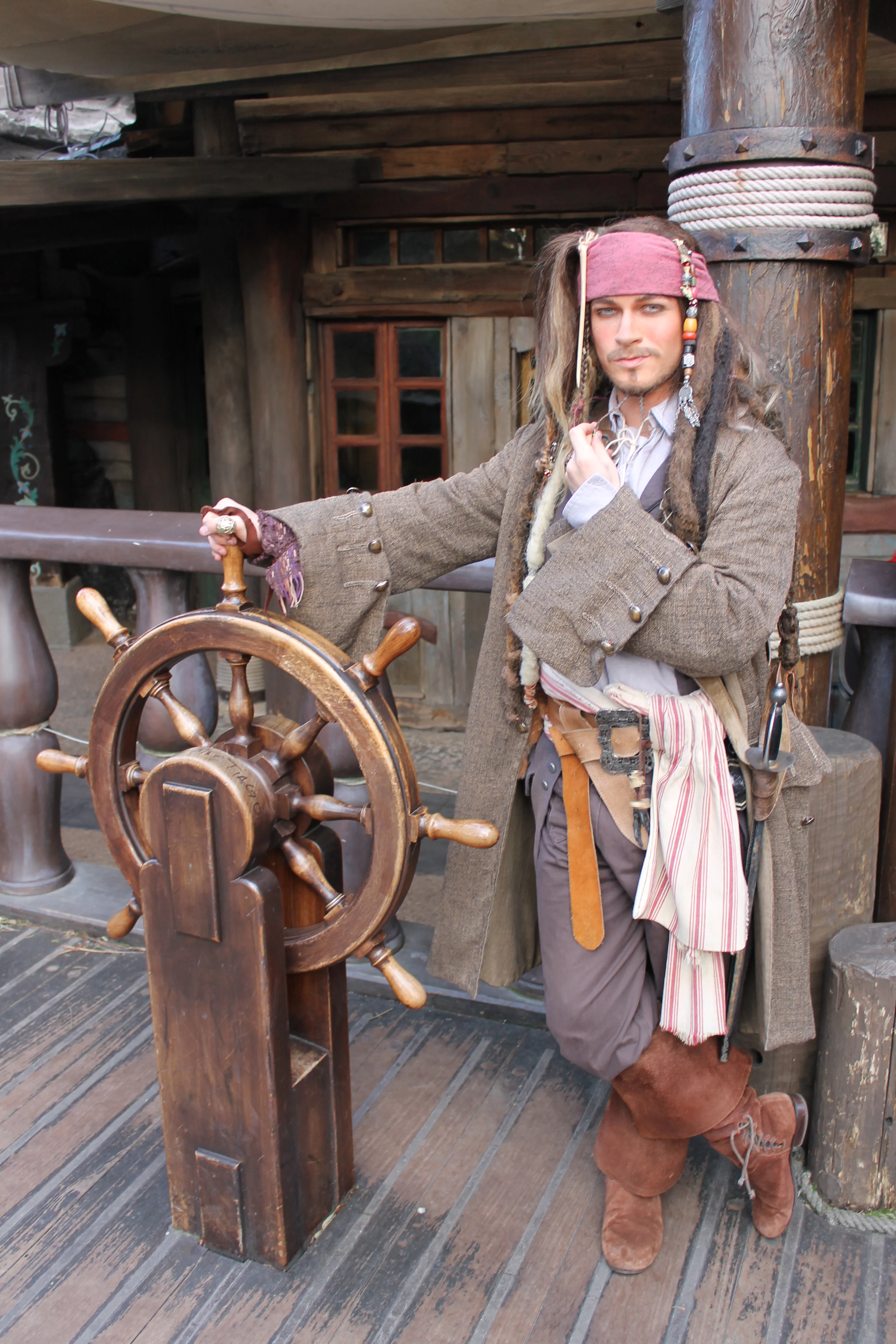 Jack Sparrow doing daily Meet'n'Greets