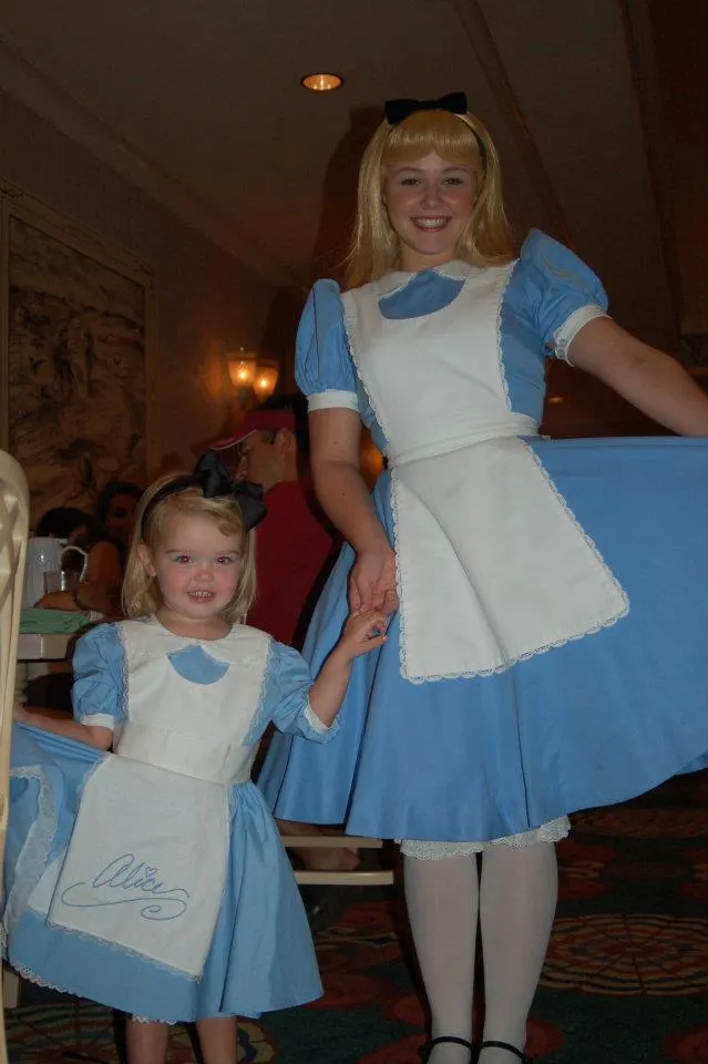 Little Avery meets her favorite character Alice!