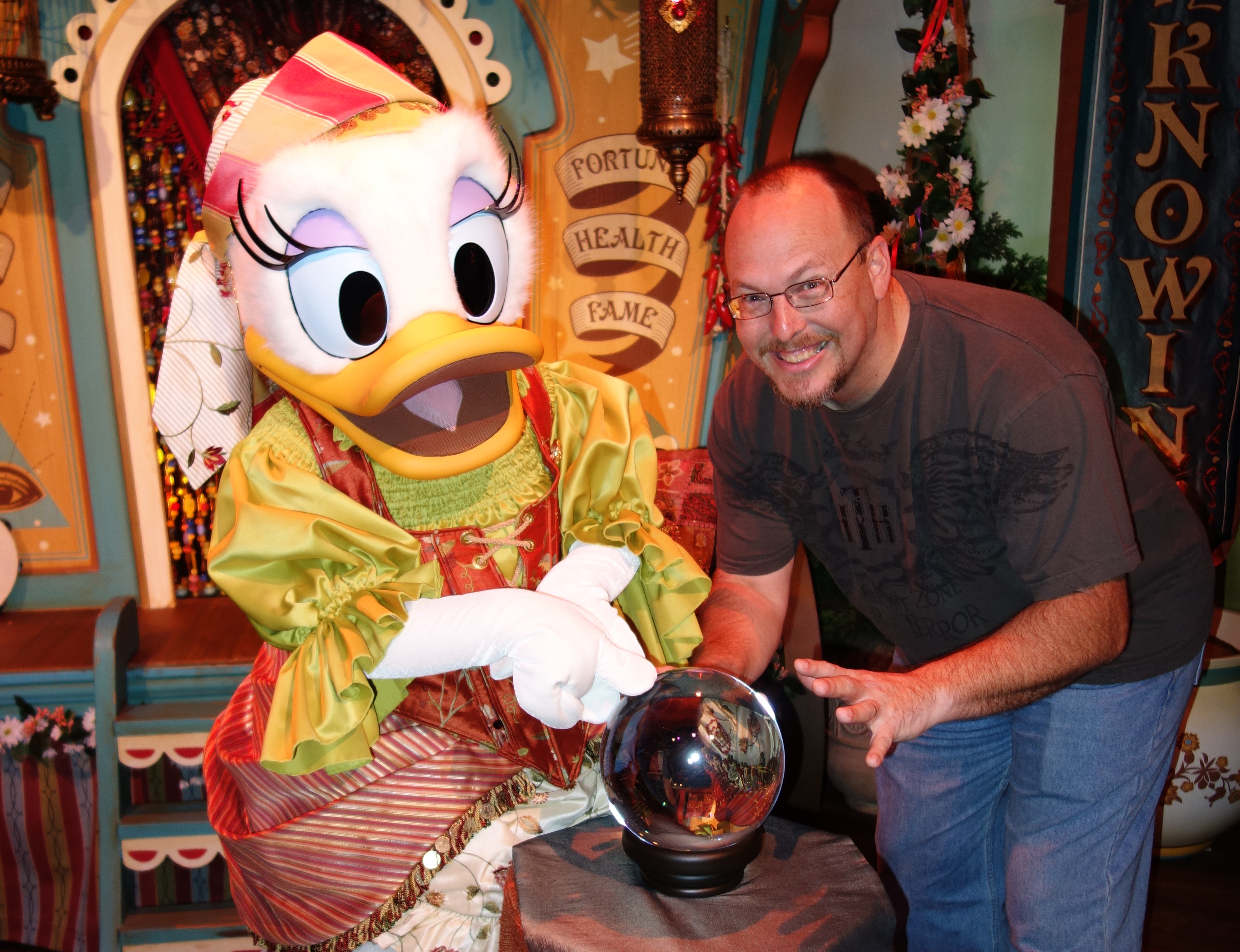 Daisy said the future would be bright for me. It's always great to hear good news, right? Well, this week a friend called and offered me a free trip to Cedar Point :P