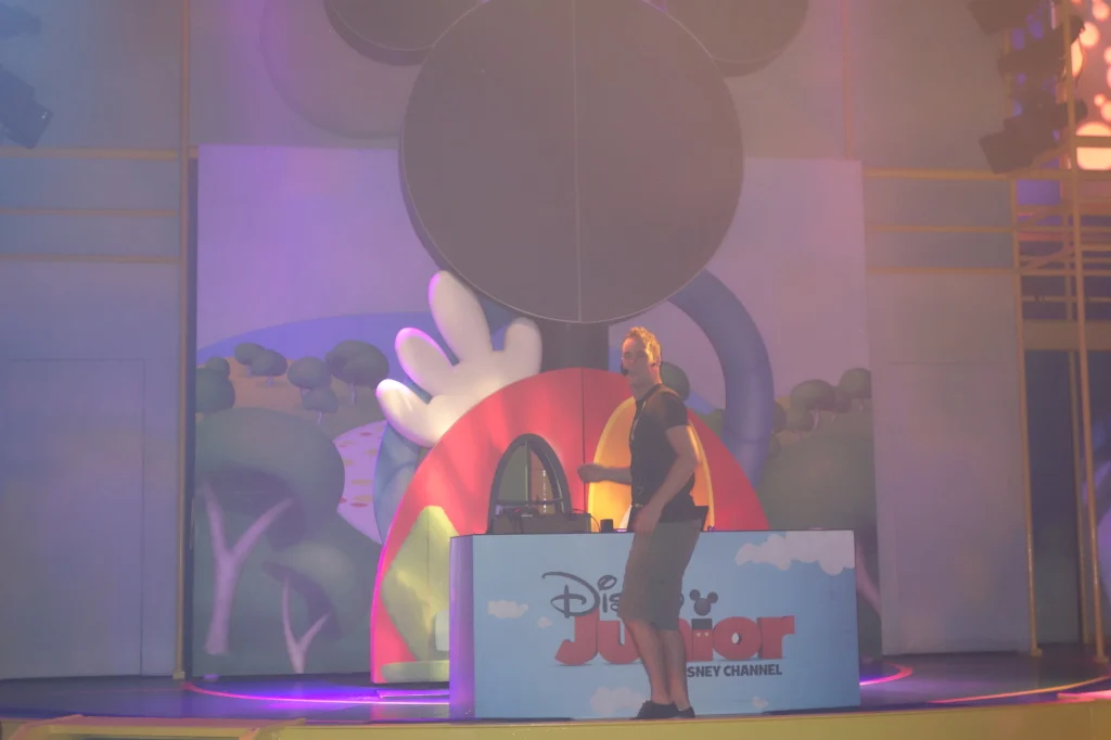 DJ Disney Jr Dance Party Hollywood Studios