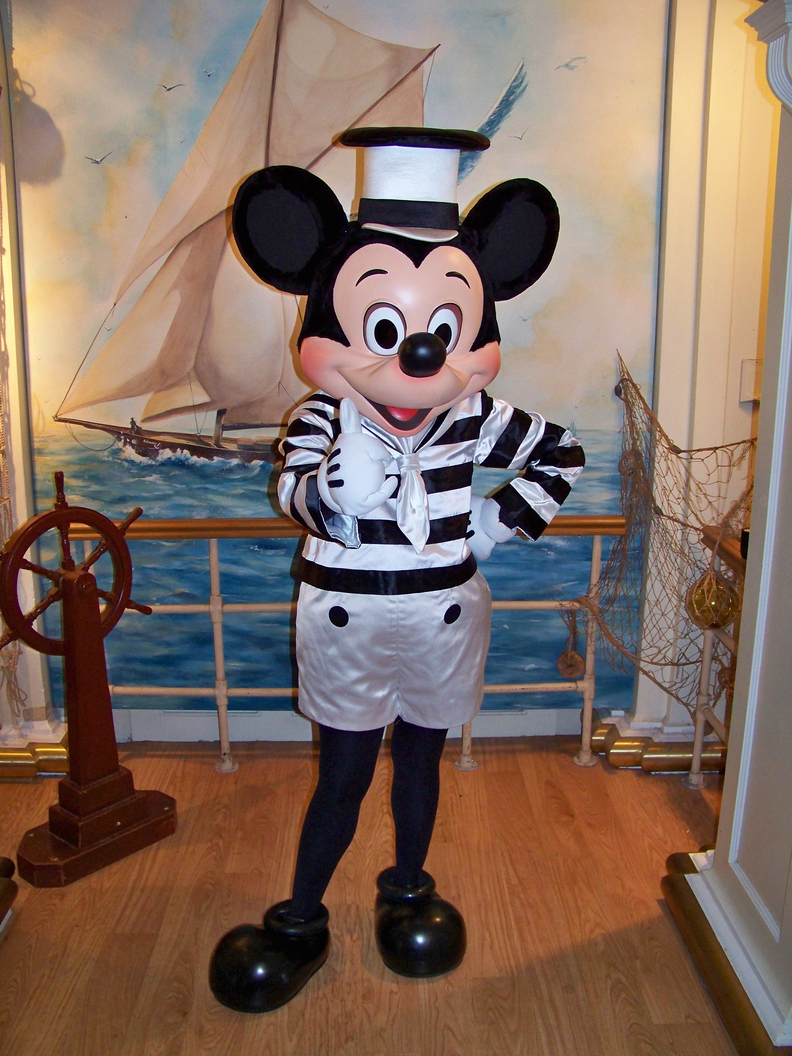 Disneyland Paris, Characters, Mickey Mouse