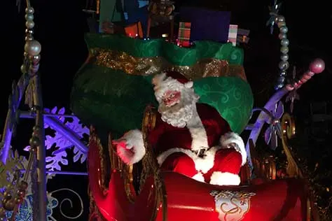 santa mickey christmas parade magic kingdom disney world