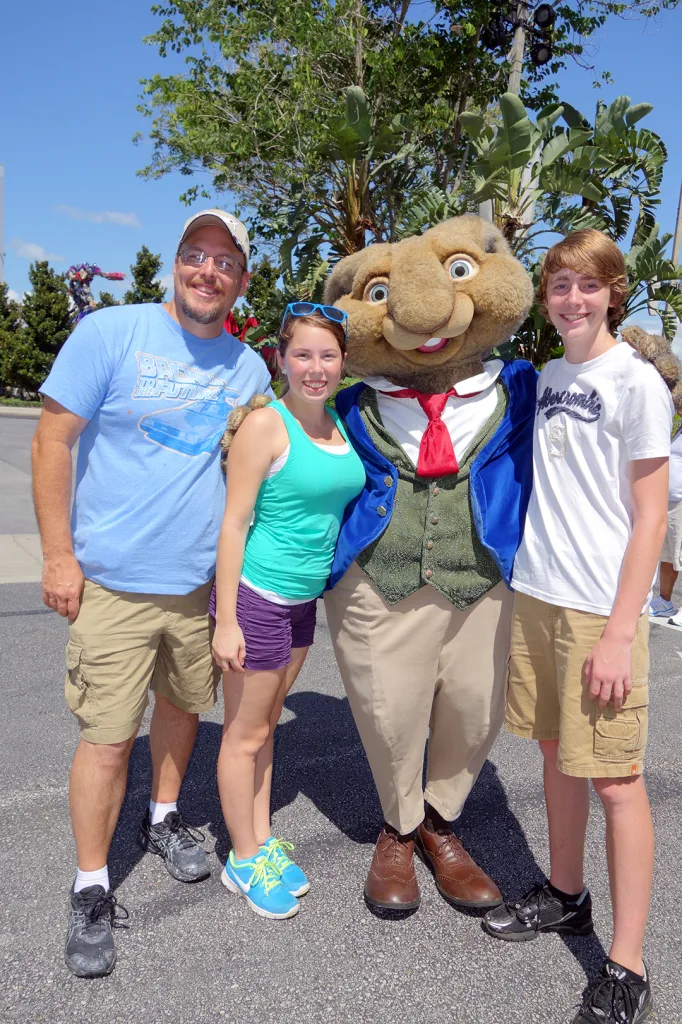 Universal Studios Orlando Hop Characters Meet and Greet (5)