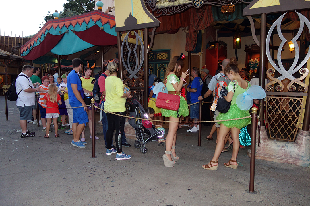 Line for Jasmine and Genie at 7:37 PM. They were alternating with Aladdin and Abu until late in the party when I found them together.