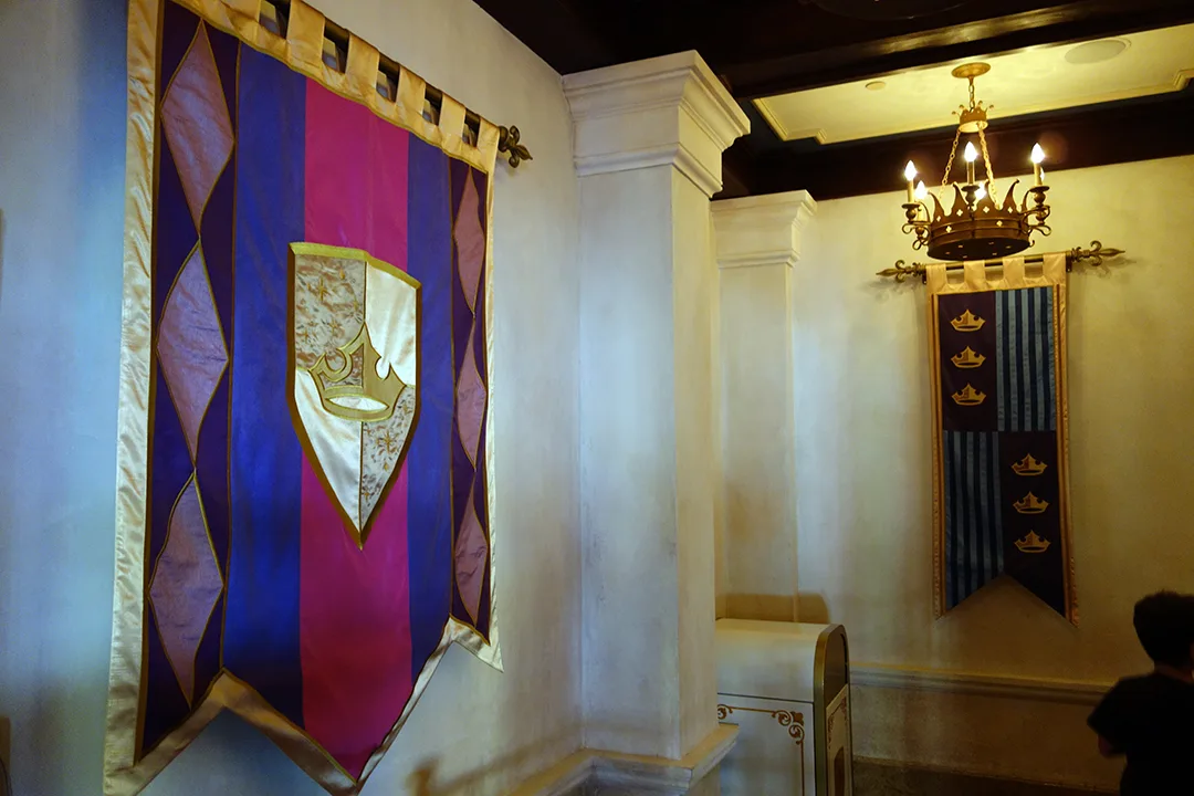 There's lots of banners like this in the extended queue before you enter the photo hall.