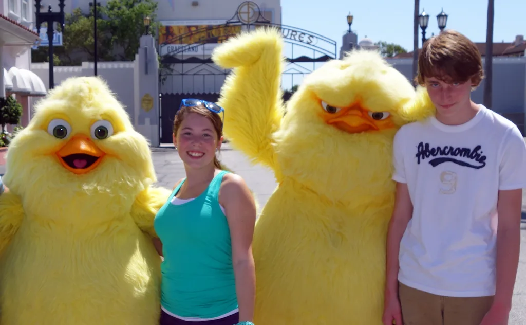 Universal Studios Orlando Hop Characters Meet and Greet (a)