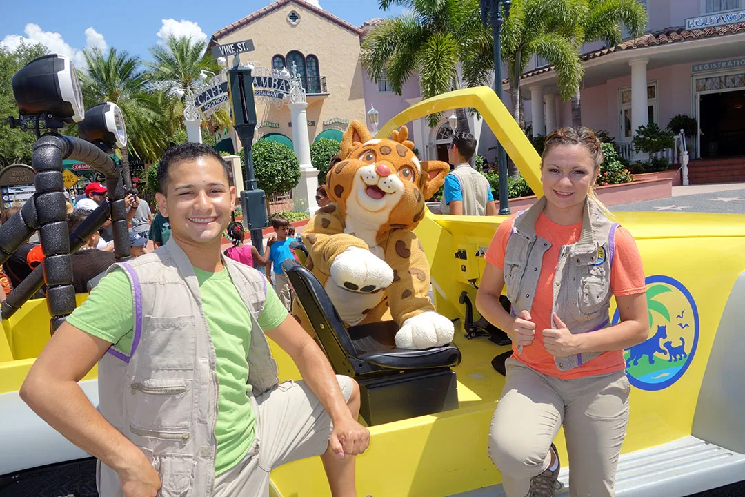 Universal Studios Orlando Dora and Diego Baby Jaguar Meet and Greet (3)