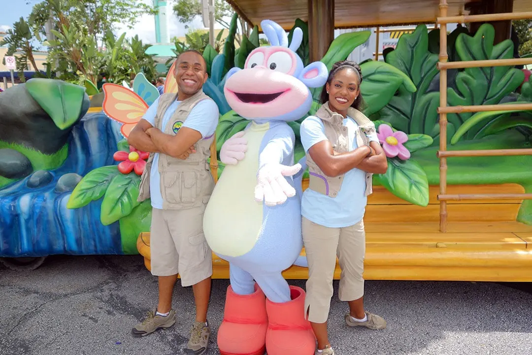 Universal Studios Orlando Dora Meet and Greet BOOTSJPG (2)