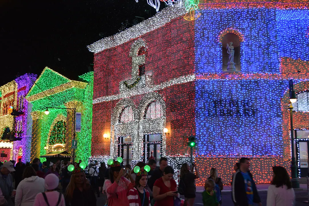 Walt Disney World, Hollywood Studios, Osborne Family Spectacle of Dancing Lights, Christmas Lights