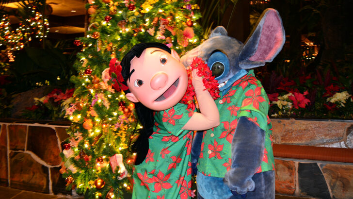 Polynesian Resort Christmas Characters, Lilo and Stitch