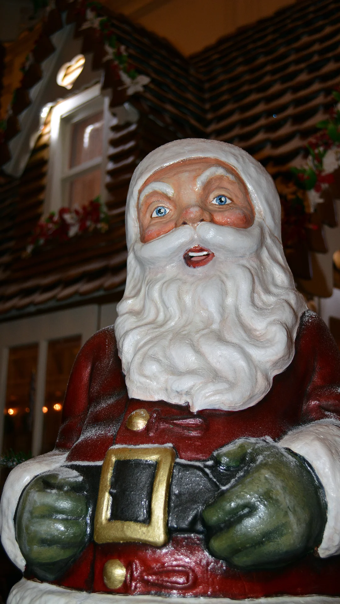 Walt Disney World Grand Floridian Christmas decor Christmas Characters Mickey and Minnie (16)
