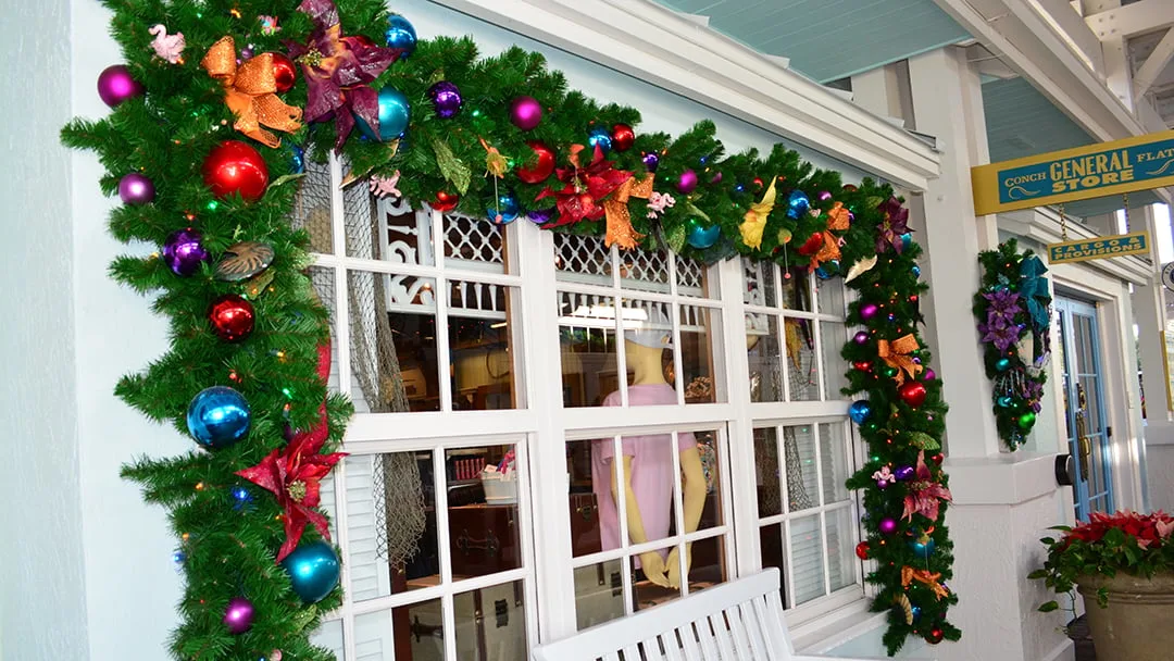 Walt Disney World Old Key West Resort Christmas Characters Santa Goofy Christmas Decor (22)
