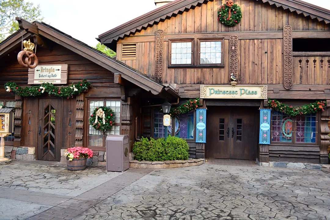 Walt Disney World, Epcot, Akershus Royal Banquet Hall, Princess Character Meal