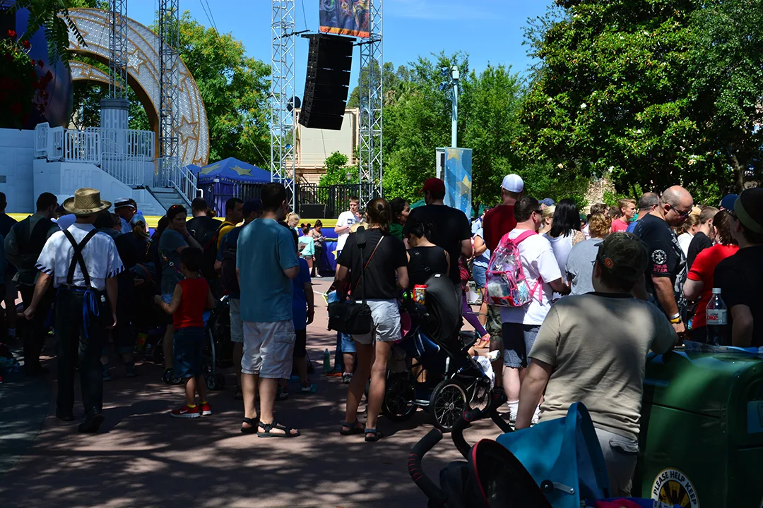 Star Wars Weekends Celebrity Motorcade Feel the Force Premium Package (14)