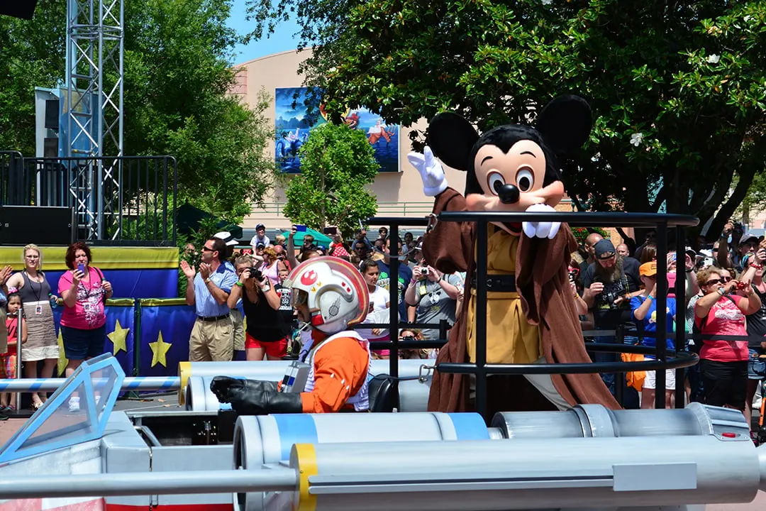 Star Wars Weekends Celebrity Motorcade Feel the Force Premium Package (26)