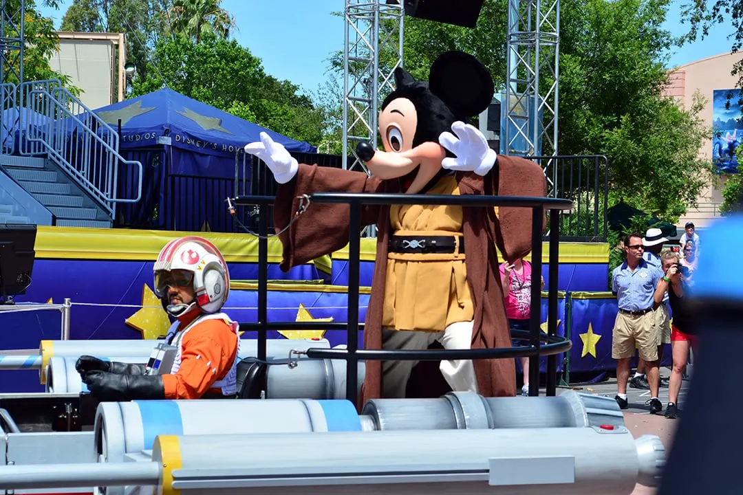 Star Wars Weekends Celebrity Motorcade Feel the Force Premium Package (27)
