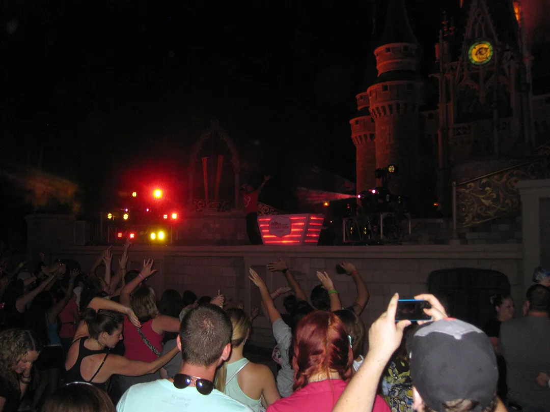 83 Up All Night Dance Party at the Castle (6)