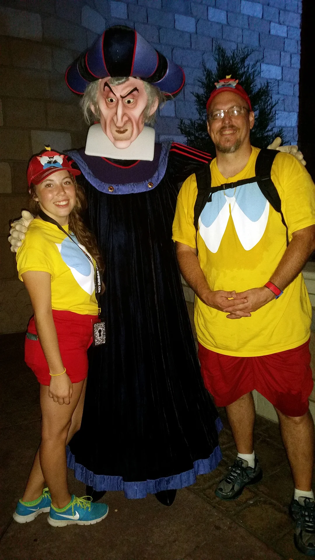93 - Frollo meet - beside castle