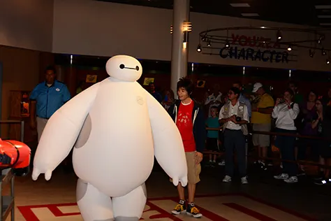 Hiro and Baymax from Big Hero 6 at Disney Hollywood Studios in Walt Disney World (11)