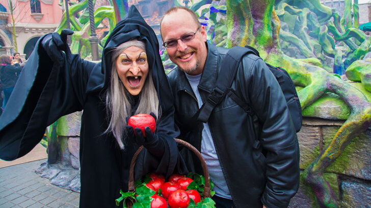 Old Hag from Snow White at Disneyland Paris