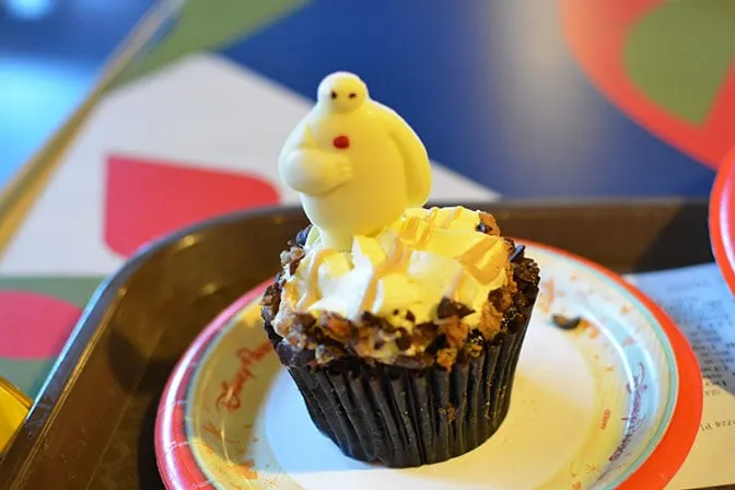 Baymax Cupcake Hollywood Studios Walt Disney World (9)