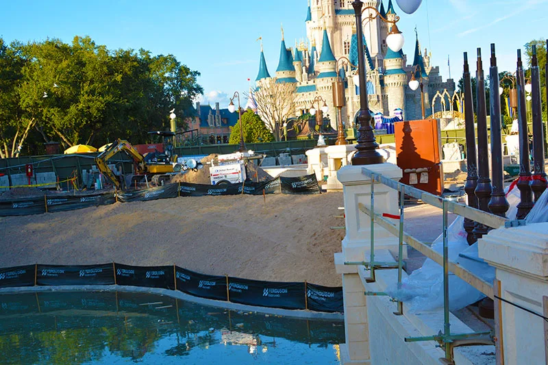 Magic Kingdom hub construction 2015 (10)