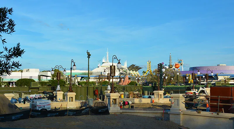 Magic Kingdom hub construction 2015 (13)