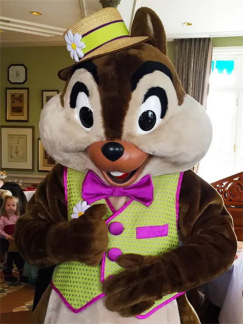Disneyland Paris Swing into Spring Chip n Dale 2